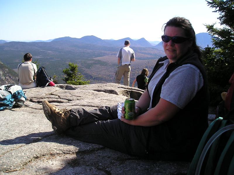 Zeacliff (31).JPG - Danielle enjoying the view and a lunchtime brew